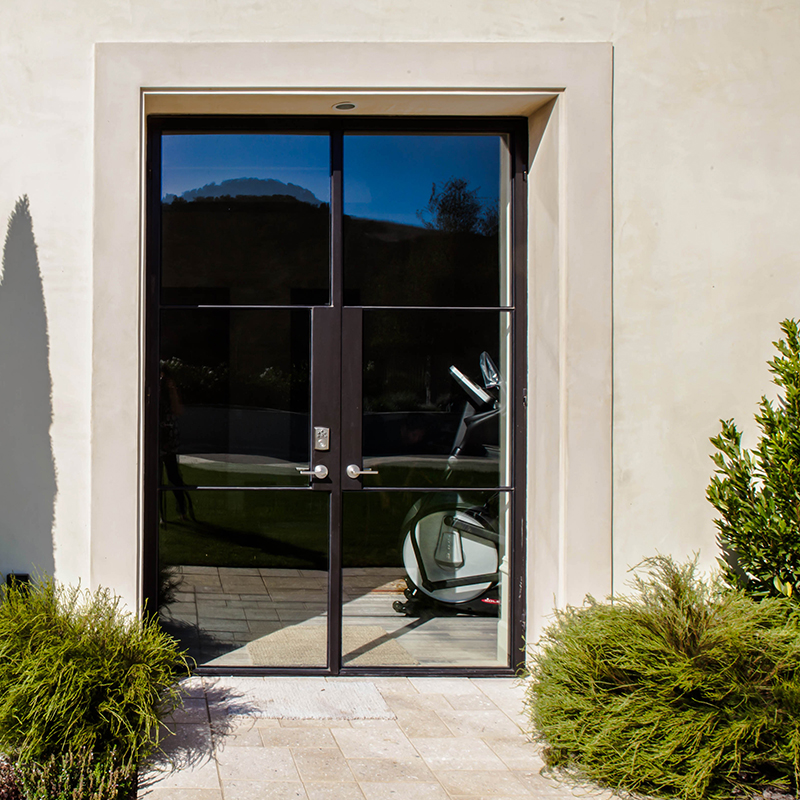 Pintu Baja Double Casement Hitam Untuk Villa
