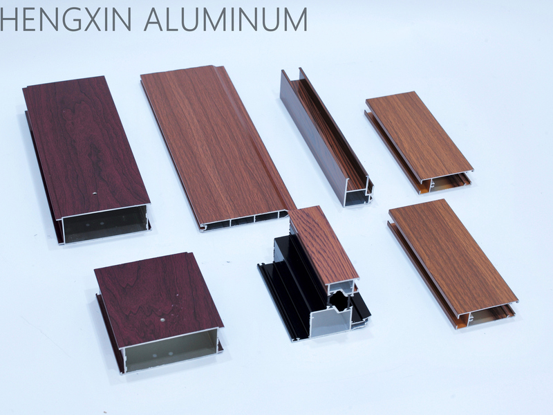 Aplikasi profil ekstrusi aluminium Shengxin dengan anodizing dan butiran kayu
