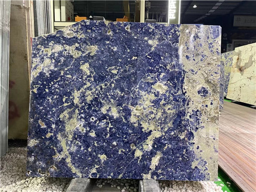 Lempengan Granit Biru Safir