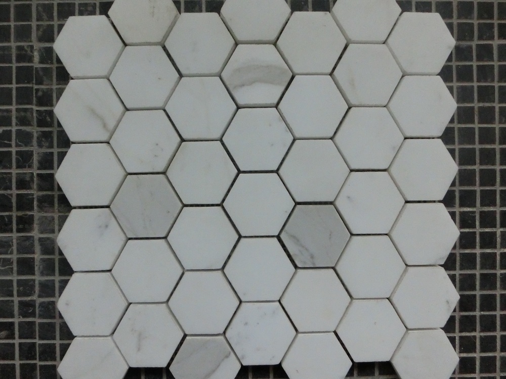 mozaik marmer putih carrara