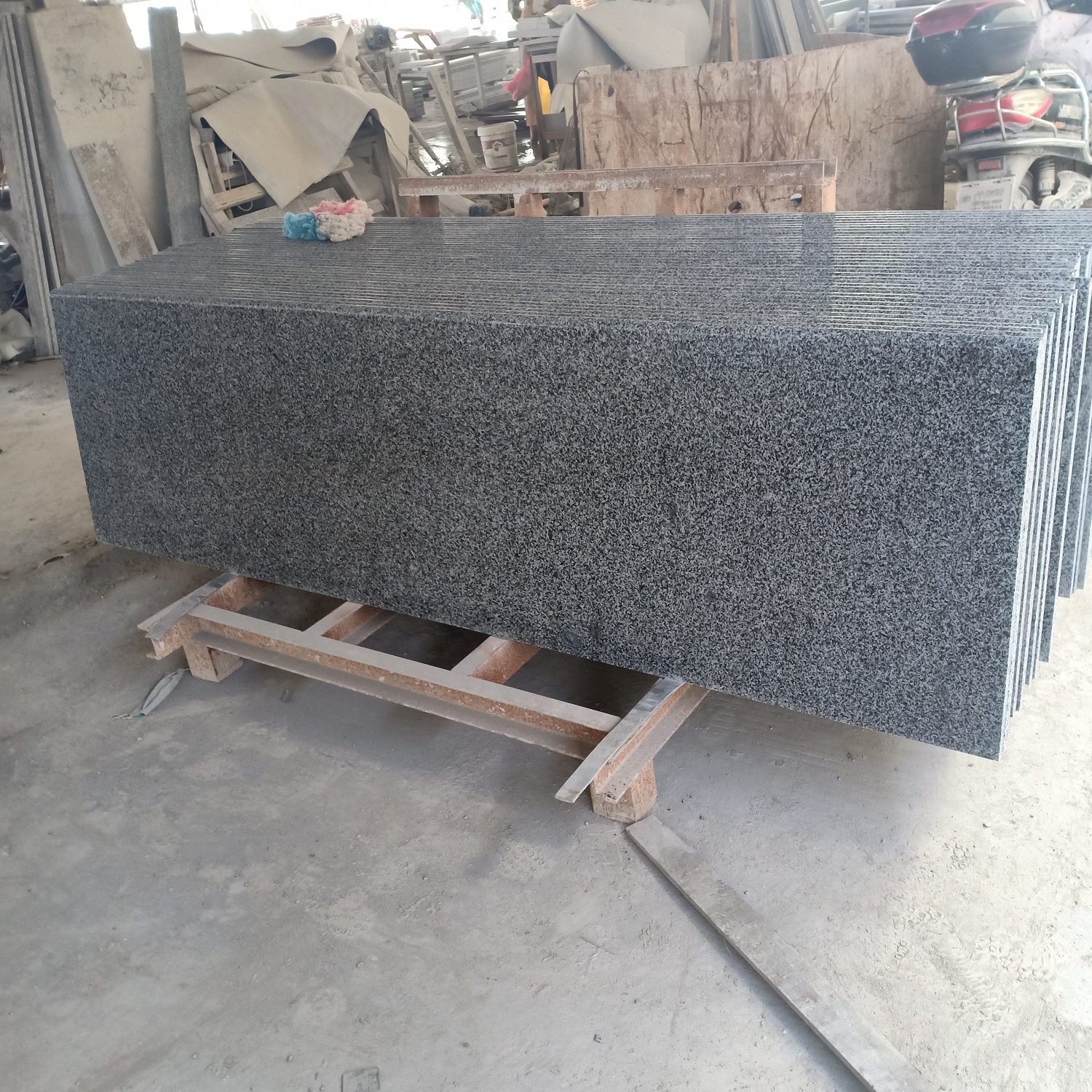 Meja granit G654 baru
