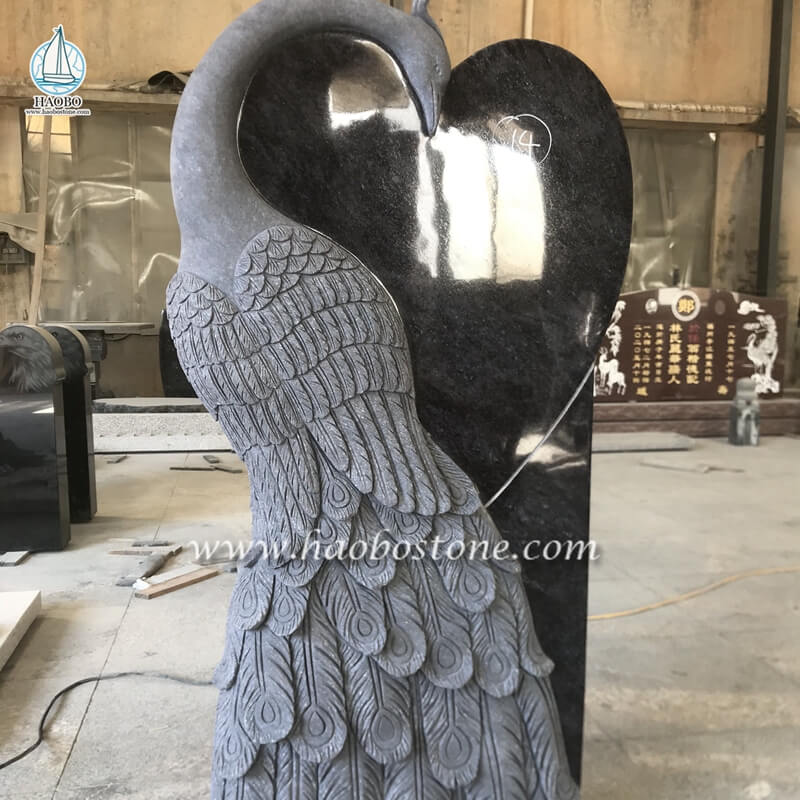 Bahama Blue Granite Heast Shaped Peacock Diukir Nisan
